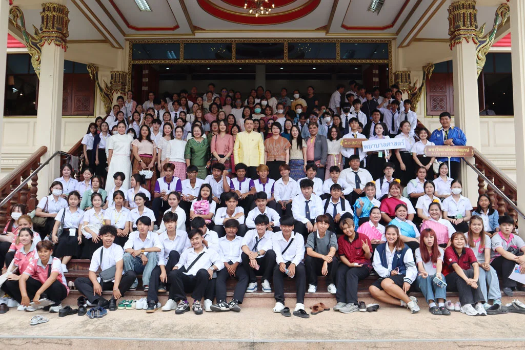 พิธีถวายเทียนพรรษาประจำปีการศึกษา 2568 ณ วัดบางขนุน