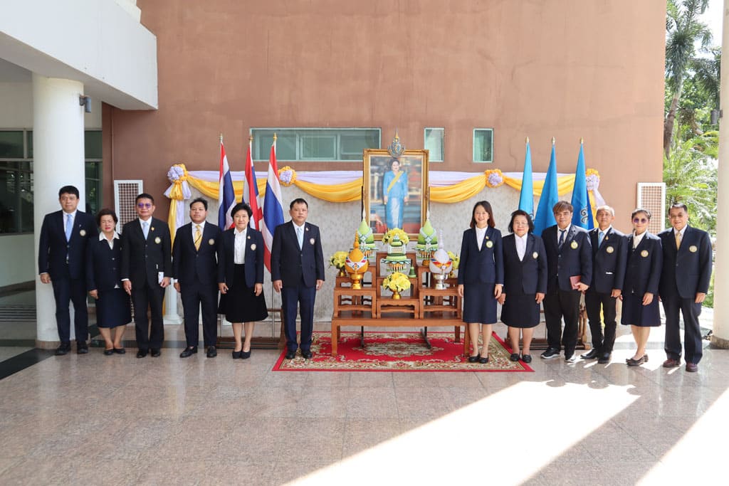 พิธีทำบุญถวายเป็นพระราชกุศลและพิธีถวายพระพรชัยมงคล 12 สิงหาคม