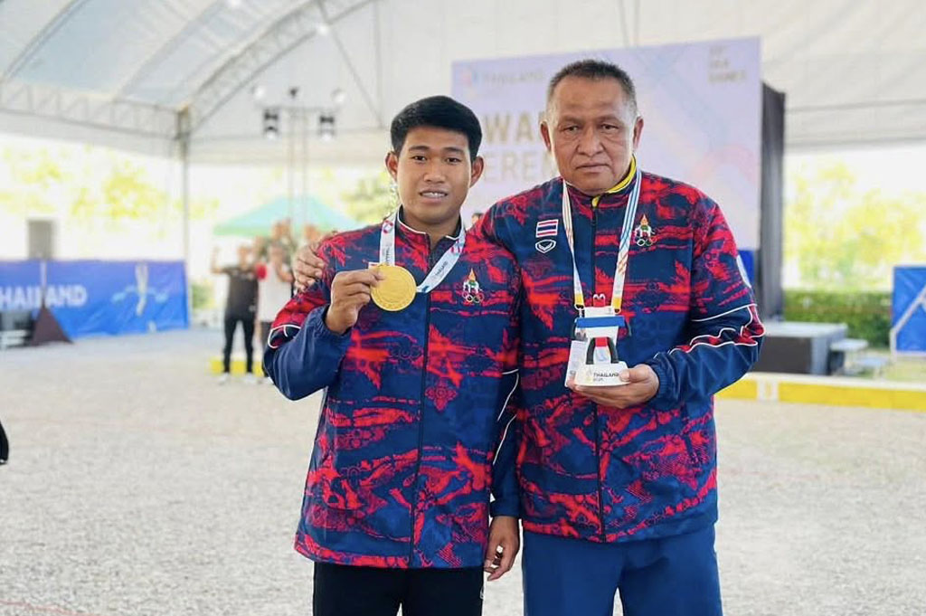 ขอแสดงความยินดีกับ นายพงศกร อินภู่