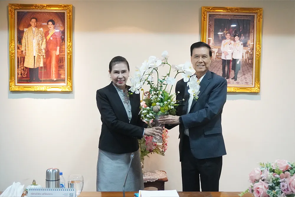 ขอแสดงความยินดีแก่พลเรือตรีหญิง ศรีศุภรณ์ รุธิรวัฒน์